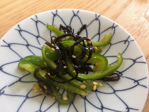 やみつき！！ピーマンと塩昆布の胡麻和え